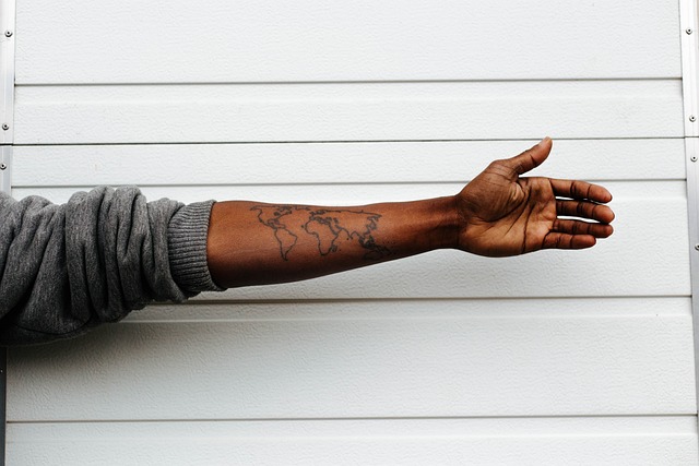 Can Tattoo Sleeve Women Maintain Identity When Partners Demand Change