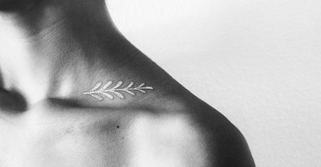 shoulder tattoo women