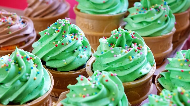cupcakes, dessert, food, muffins, cream, icing, sweet, whipped cream, candy, bake, pastry, pastries, food photography, cupcakes, cupcakes, cupcakes, cupcakes, cupcakes, dessert, candy, candy, pastry, pastries