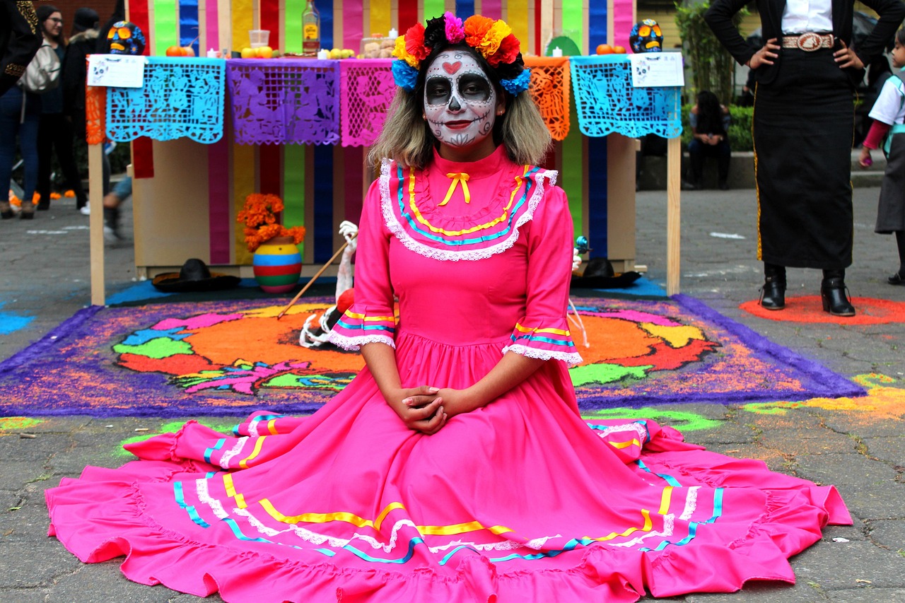 offering, colors, dead, popular festivals, colour, tradition, mexico, grim reaper, crafts, calaca, party, festival, paper mache, skull, day of the dead, skeleton, november, hat, traditional, culture, dress, sewing, indigenous, traditional clothes, woman, mexican, regional, decorative, mexican handcrafts, shawl