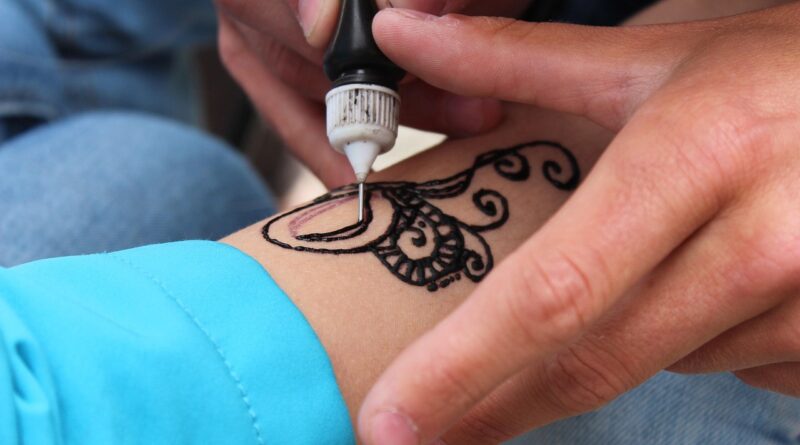 picnic, tattoo, how to make a tattoo, henna, black ink, washable, henna, henna, henna, henna, henna