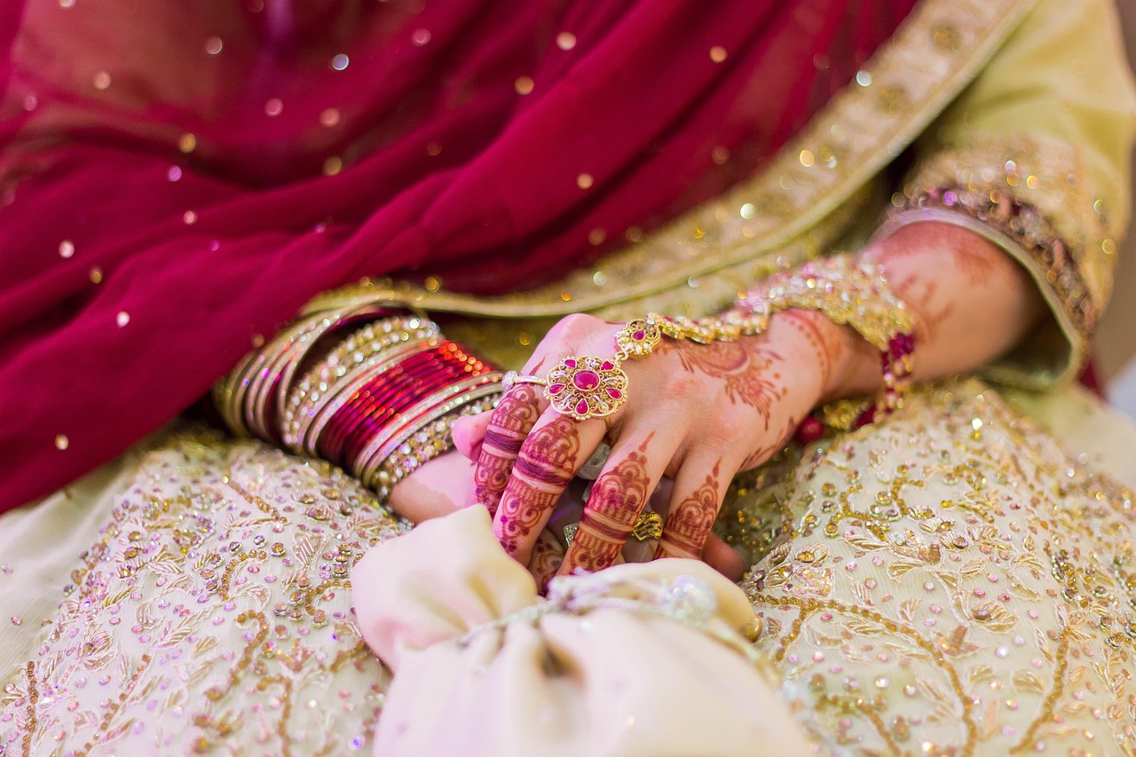 wedding, indian, mehndi, henna, jewelry, bride, marriage, tattoos, woman, fashion, asian, culture, celebration, female, traditional, hinduism, india