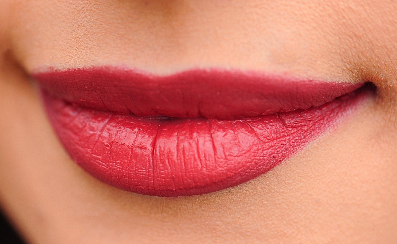 Lip tattoo ideas for subtle, symbolic, and cosmetic designs