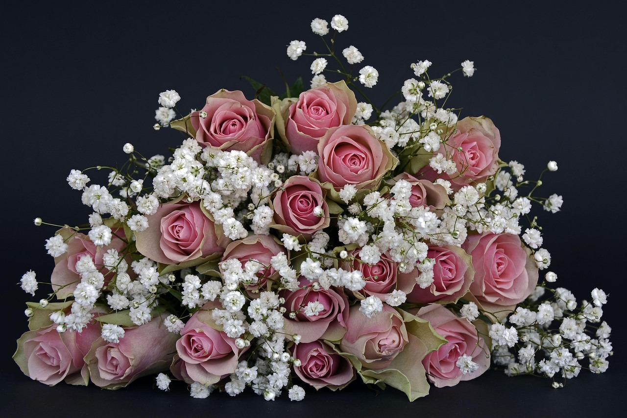 roses, rose petals, blossoms, pink, white, gypsophila, flower wallpaper, flower, beautiful flowers, nature, bouquet of flowers, thank you, love, flower background, in love, wedding, bouquet of roses, wedding day