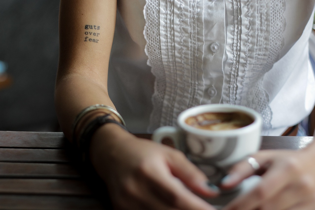 people, woman, female, blur, coffee, drink, arm, shoulder, people, woman, coffee, arm, arm, arm, arm, arm, shoulder