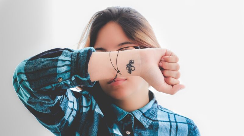 people, woman, tattoo, hand, flannel, eyeglasses, checkered, tattoo, flannel, flannel, flannel, flannel, flannel