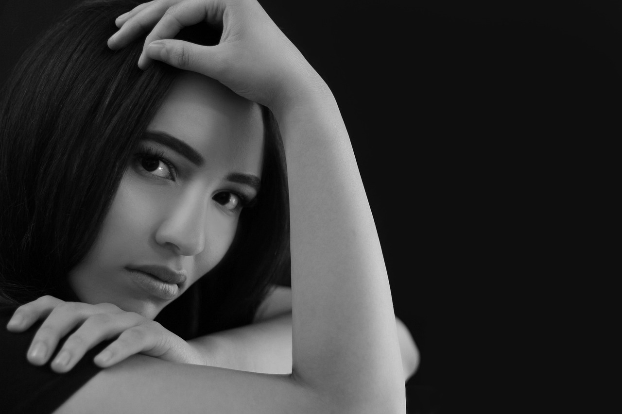portrait, pose, hands, lips, native, native american, beautiful, young, female, model, pretty, navajo, tohono odham, yaqui, mexican, latina, black lips, gray lips, native american, native american, native american, native american, native american, navajo, latina, latina