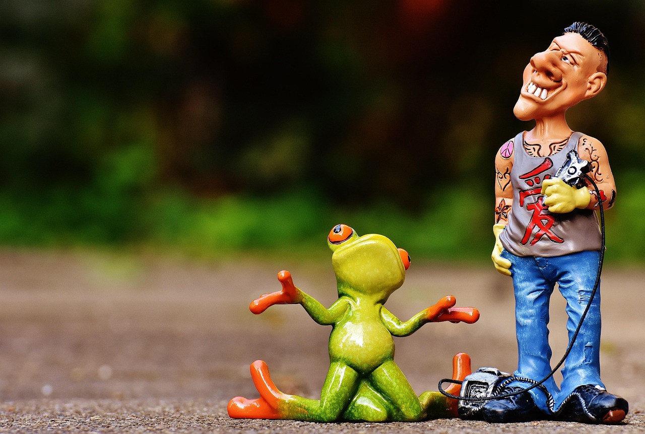 tattoo artist, frog, customer, characters, fun, man, funny, decoration, tattoo, deco