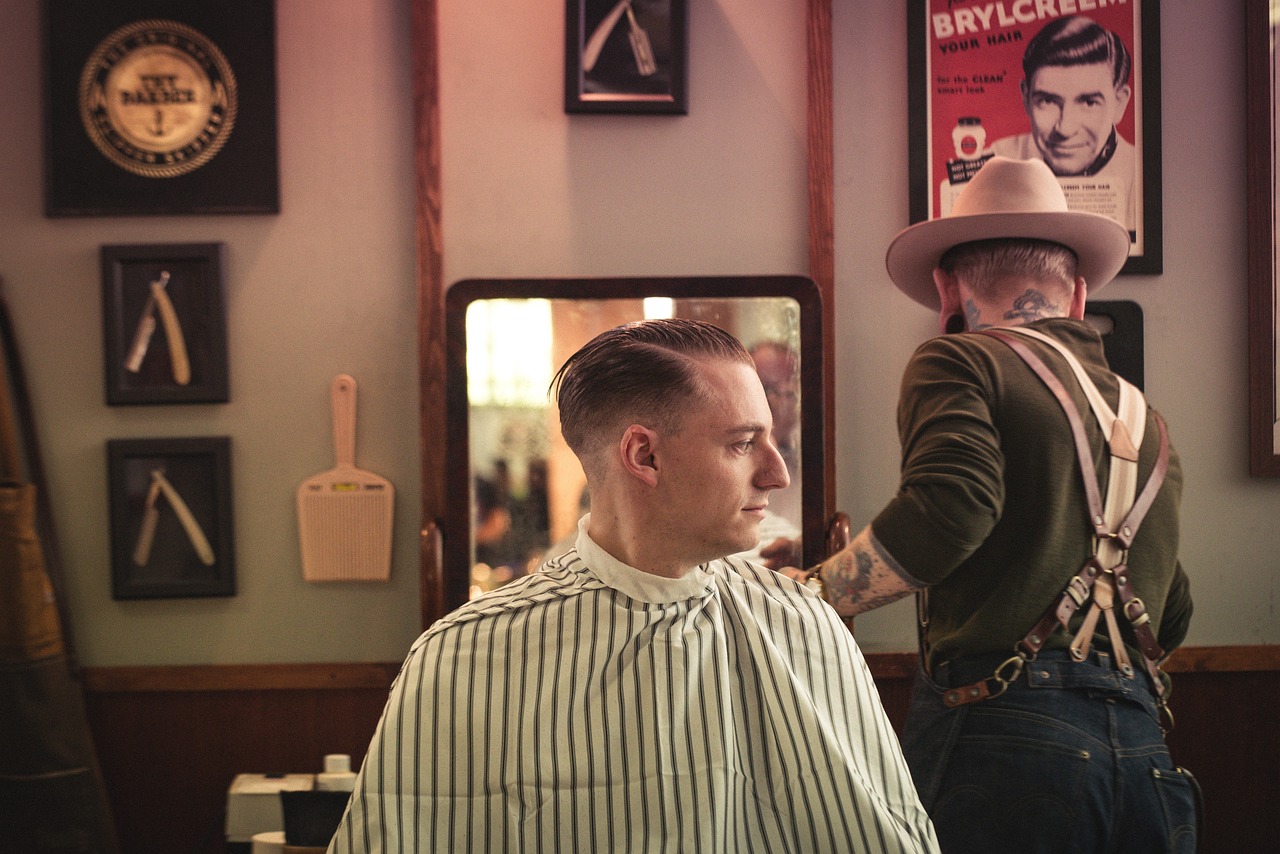 people, barbershop, haircut, men, mirror, brown mirror, barbershop, barbershop, barbershop, barbershop, barbershop, haircut, haircut, haircut