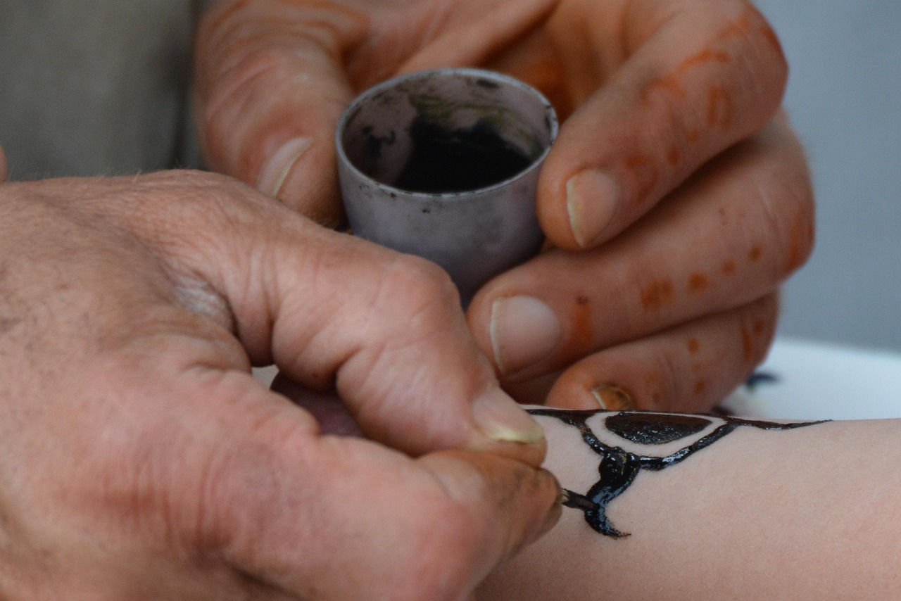henna, tattoo, hands, drawing, hand, artist, henna, henna, henna, henna, henna, tattoo, tattoo, tattoo