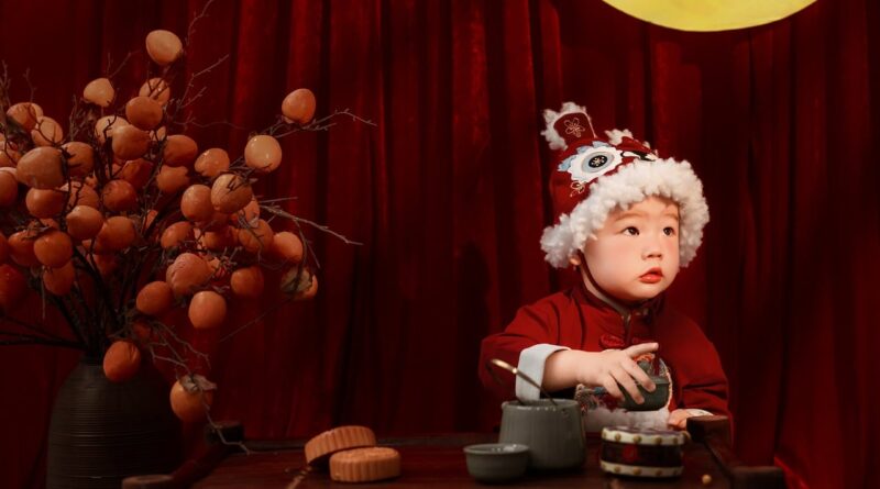 child, vietnam, tet, traditional clothing, chinese new year, cute, moon, flower background, red, flowers, face, cuteness, traditional, mid-autumn festival, nature, tea, moon cakes, flower wallpaper, beautiful flowers, vietnamese festivals, satin, red curtain, vietnamese, toddler
