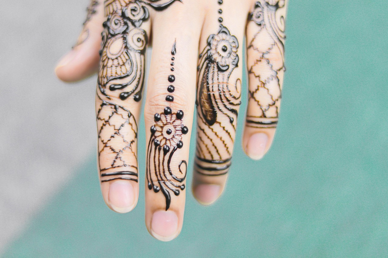 Snake tattoo in hand meaning, placement ideas, and design guide