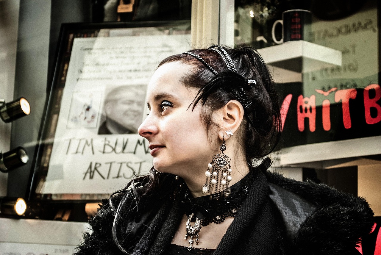 www, whitby goth weekend, gothic, woman, fashion
